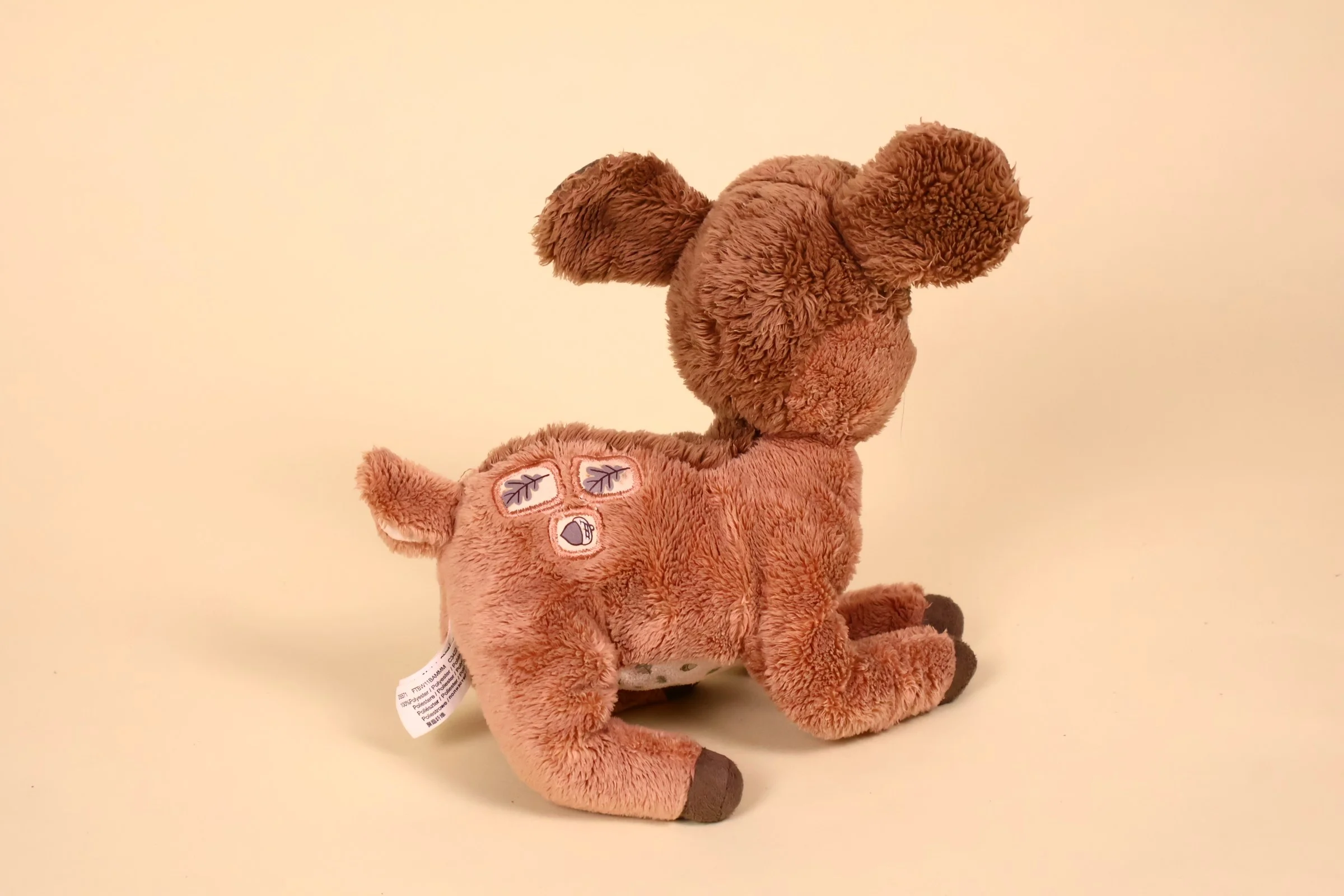 bambi couché gland dos