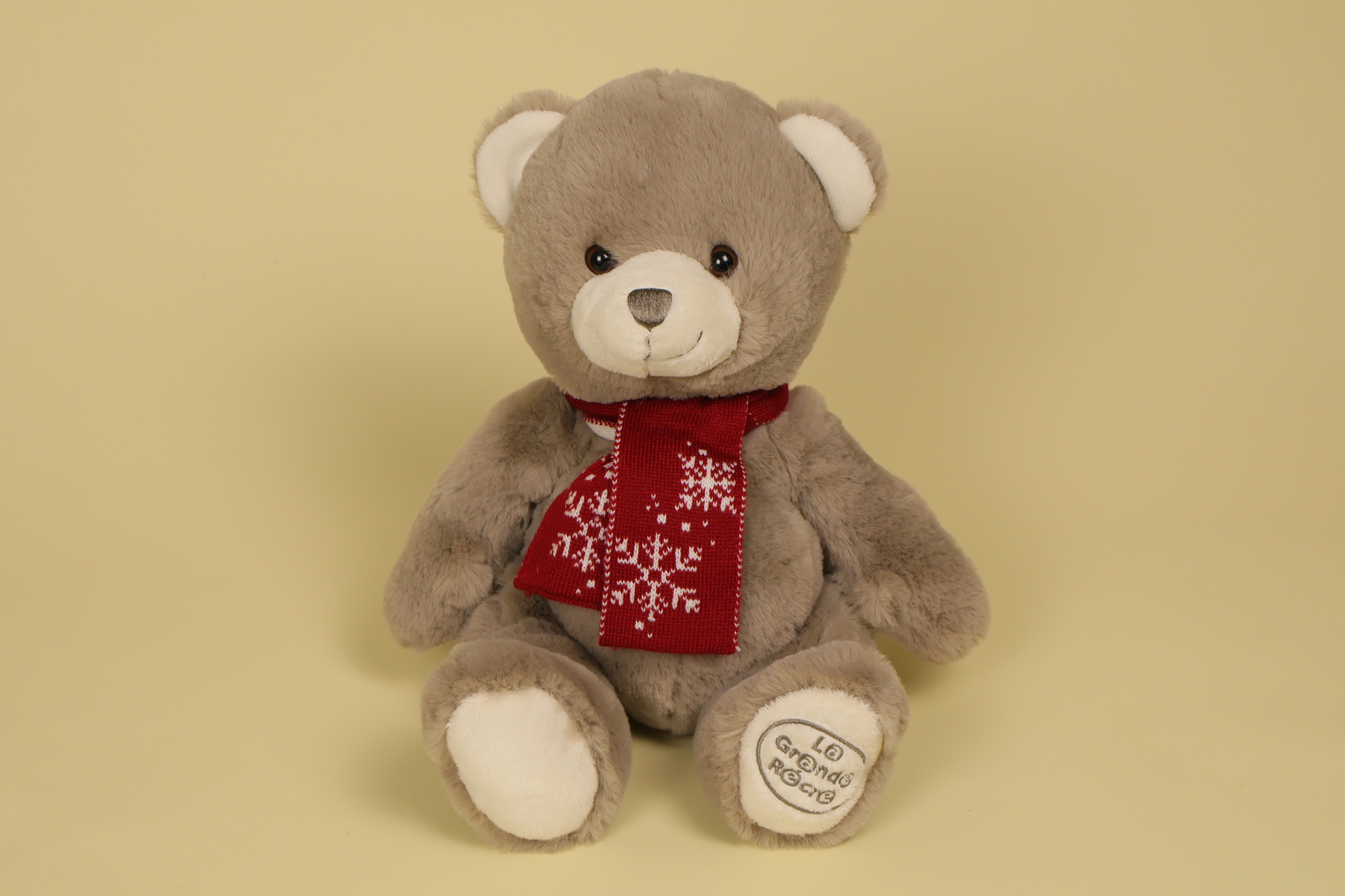 Peluche ours marron 32 cm avec écharpe rouge flocons blancs marque La Grande Récré doudou Noël