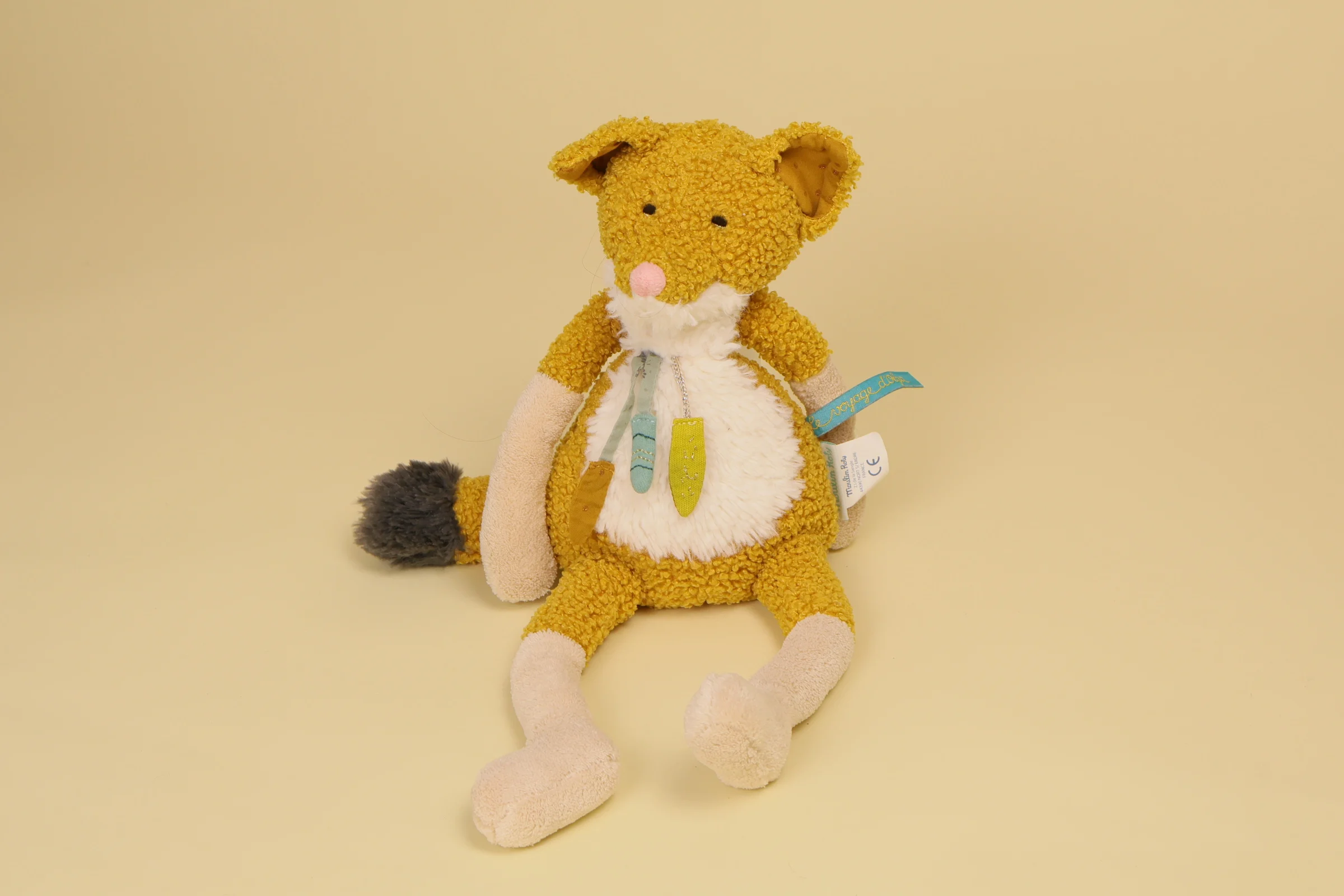 Doudou renard jaune moutarde Chaussette 38 cm collection Le Voyage d'Olga marque Moulin Roty