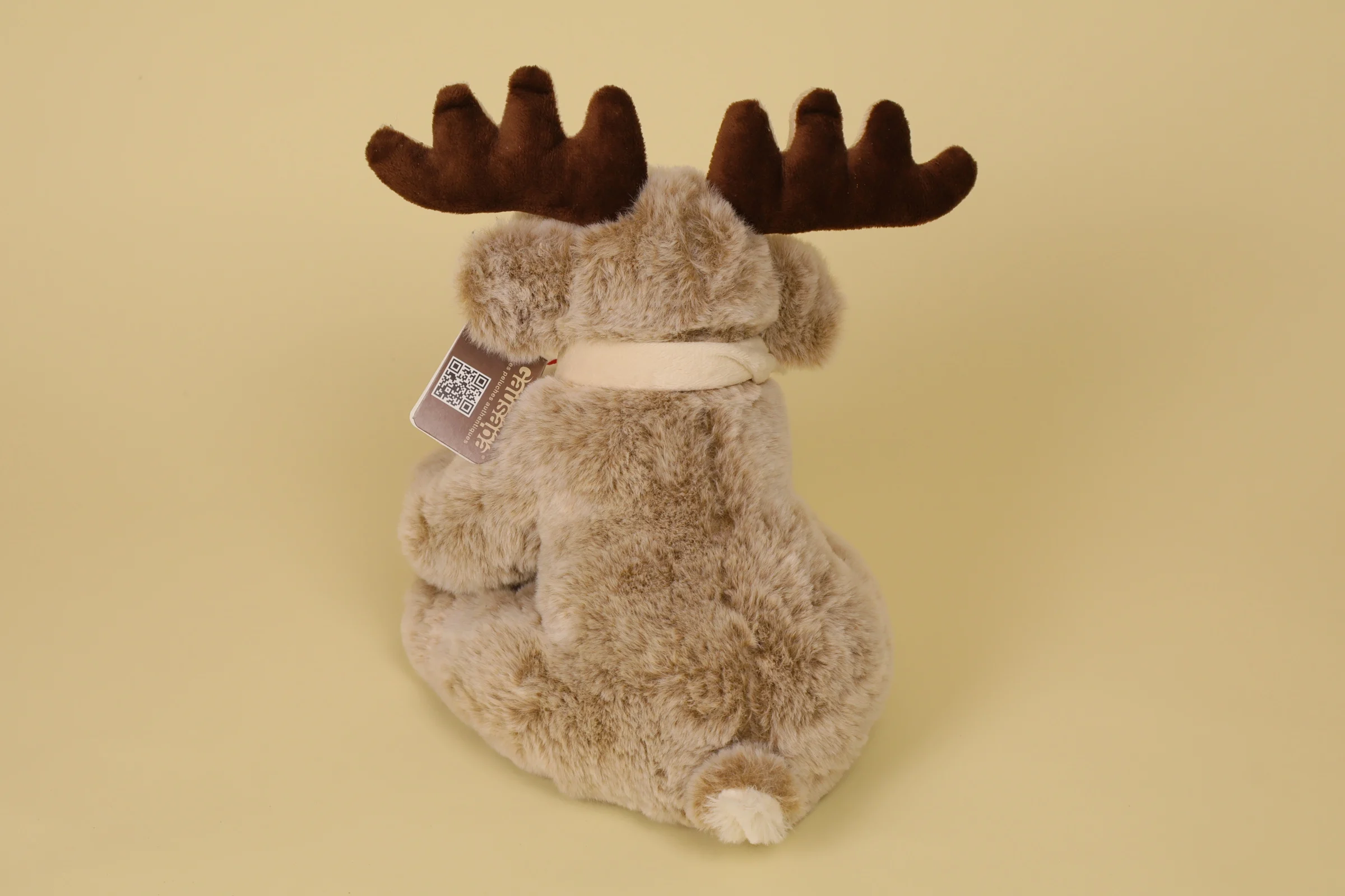 dos Peluche renne marron 27 cm écharpe brodée marque Gausapa doudou Noël hiver doux