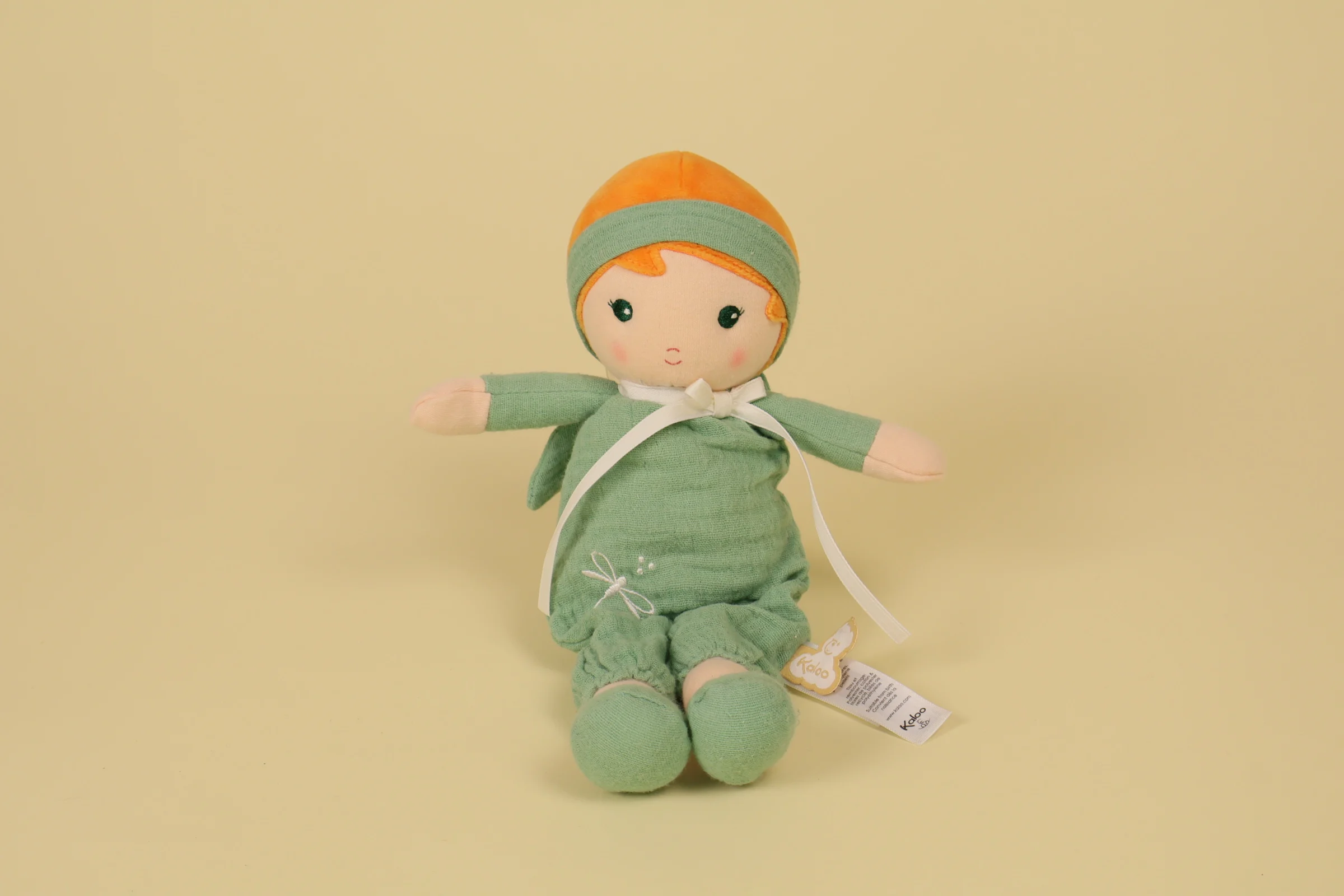 Poupée de chiffon fille Tendresse Olivia 25 cm avec combinaison et bandeau verts marque Kaloo