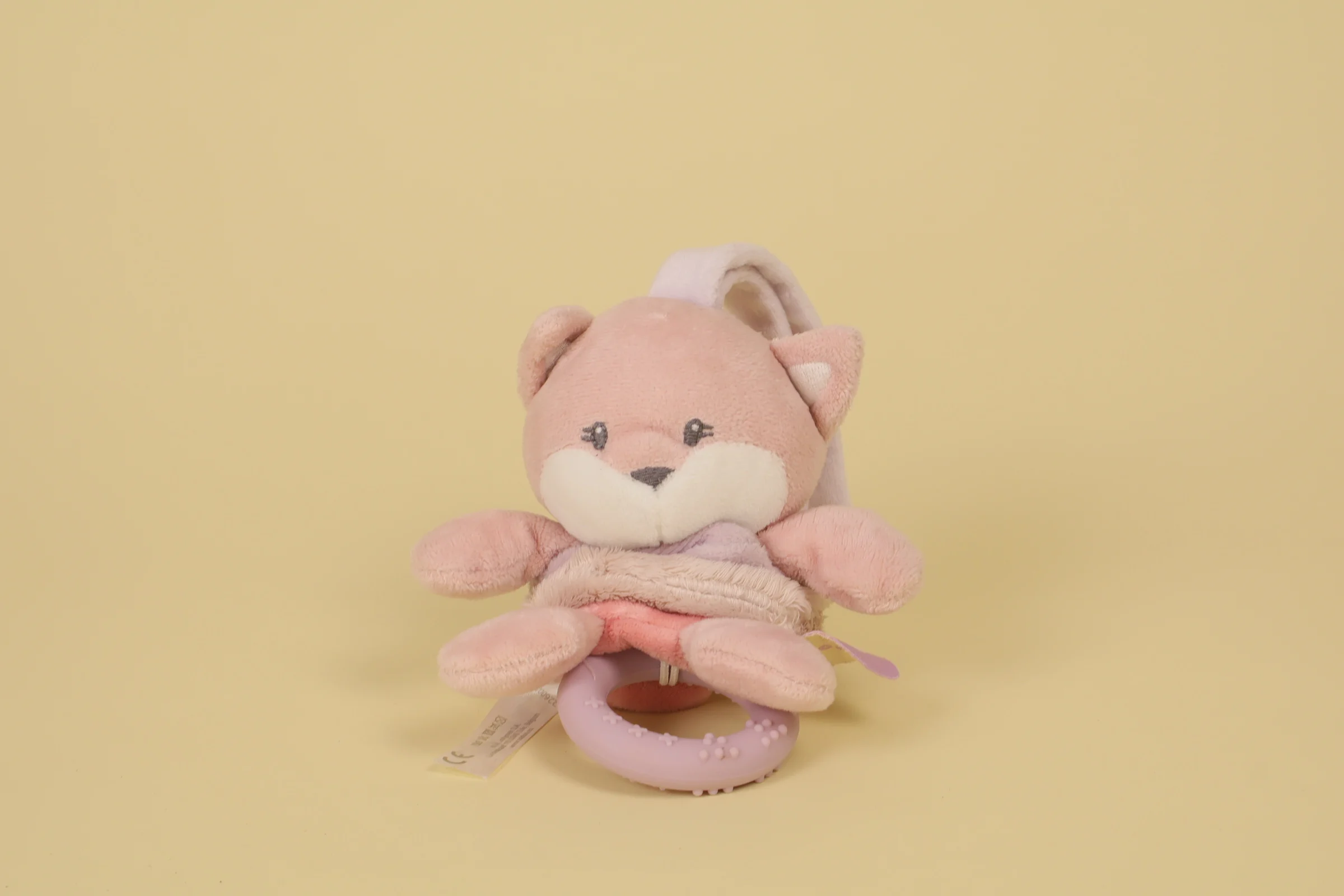 Jouet d'éveil peluche renard rose vibrant Pomme collection Alice et Pomme marque Nattou