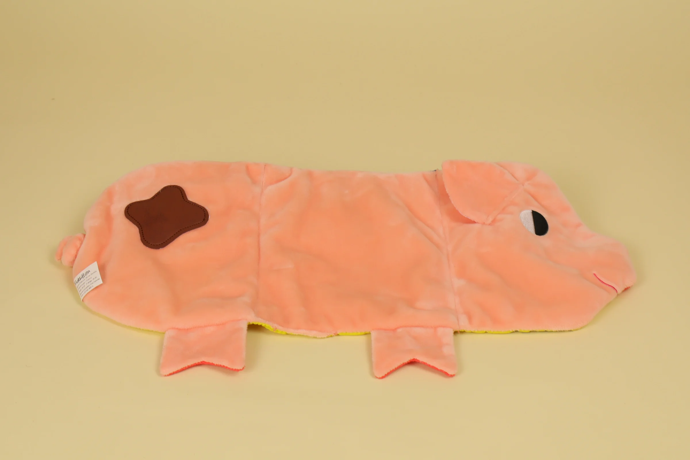 Livre a deplier en tissu Un petit cochon pendu au plafond grand cochon rose marque Tourbillon