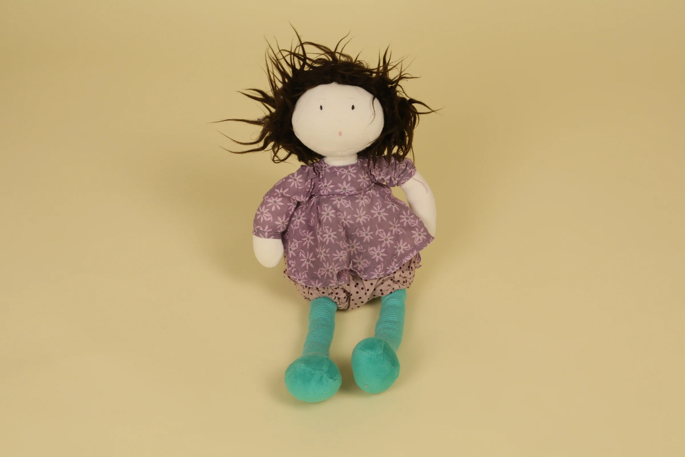 Poupee chiffon Louison cheveux bruns ebouriffes 26 cm collection Les Coquettes vintage 2011 marque Moulin Roty