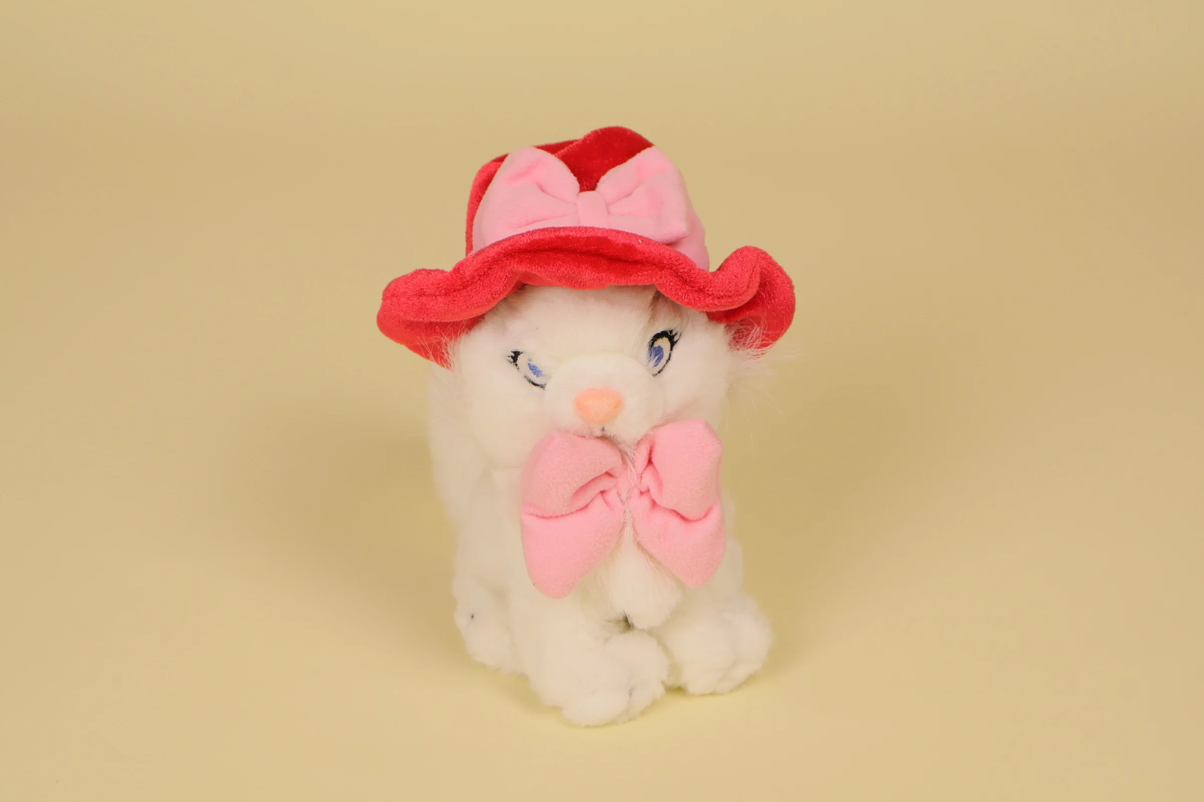 Petite Peluche Chat Marie avec son Chapeau Rouge et ses 2 Nœuds Roses 14 cm Collection Bean Bag Année 2000 Marque Disney Store