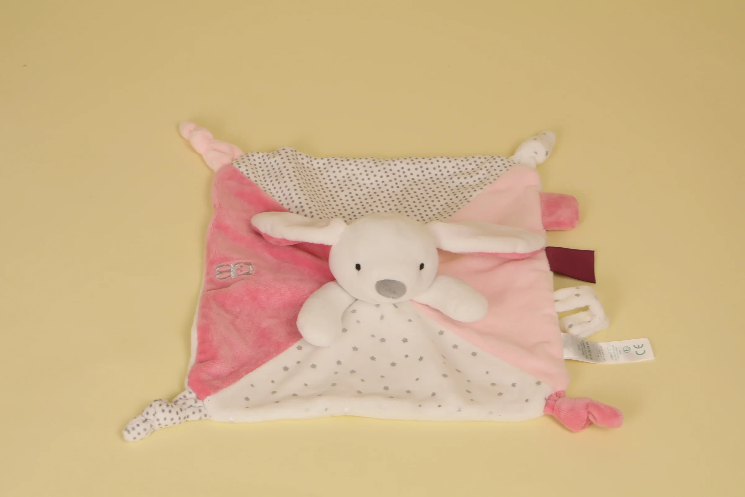 Doudou Lapin Plat Blanc et Rose avec Flocage d'Étoiles Argentées Année 2022 Marque Obaïbi