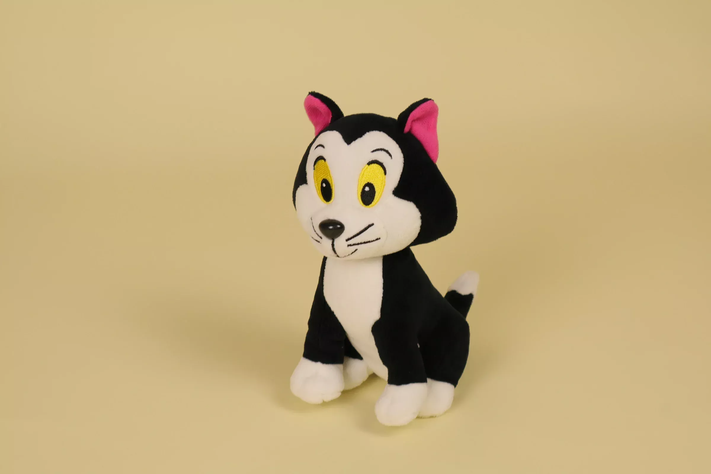 Peluche Chat Figaro du Film Pinocchio Mesure 18 cm Année 2010 Marque Disney IMC Toys