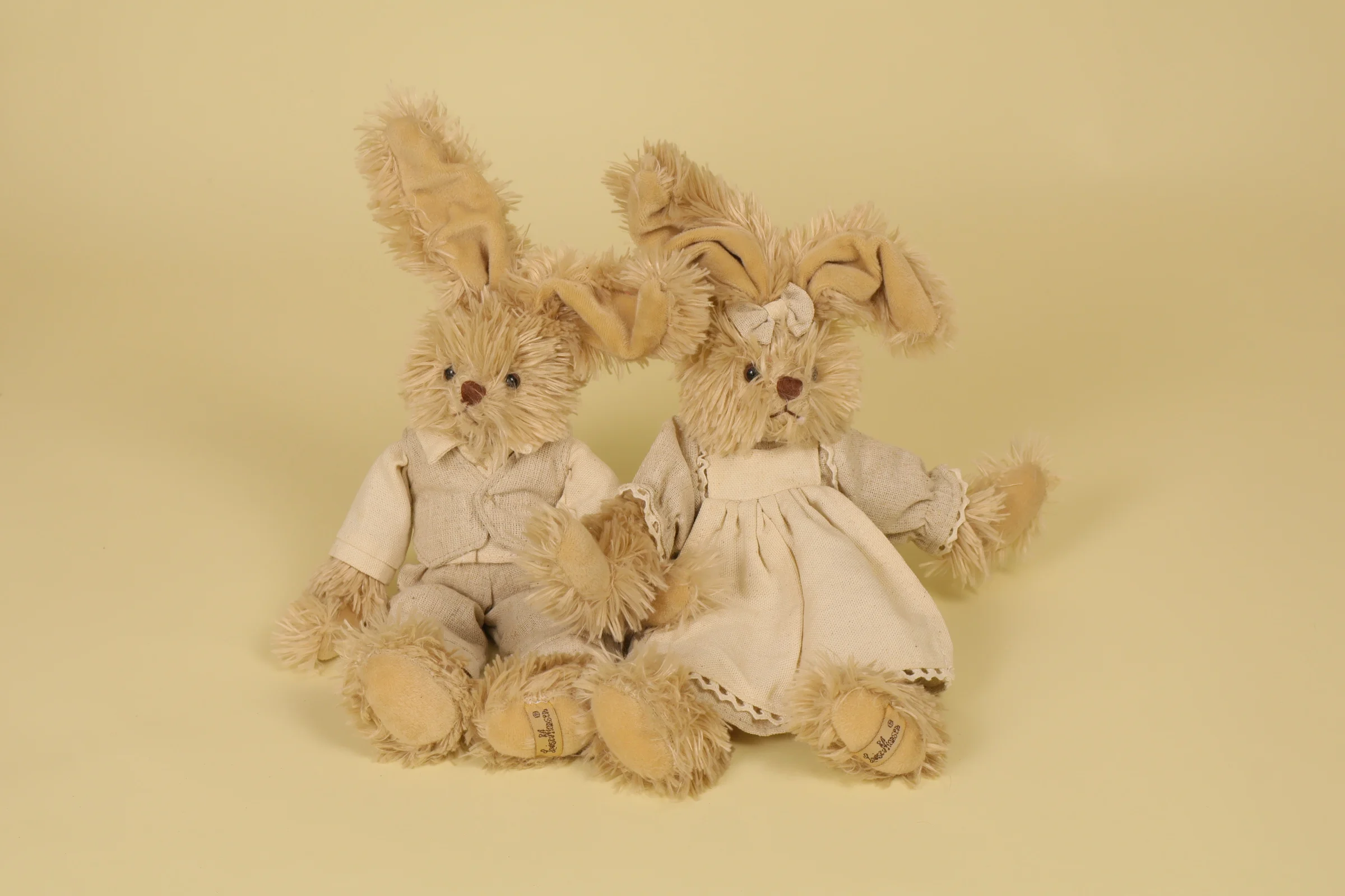 Couple Peluche Lapin Beige au Style Retro Collection Shabby Chic 24 cm Marque Louise Mansen