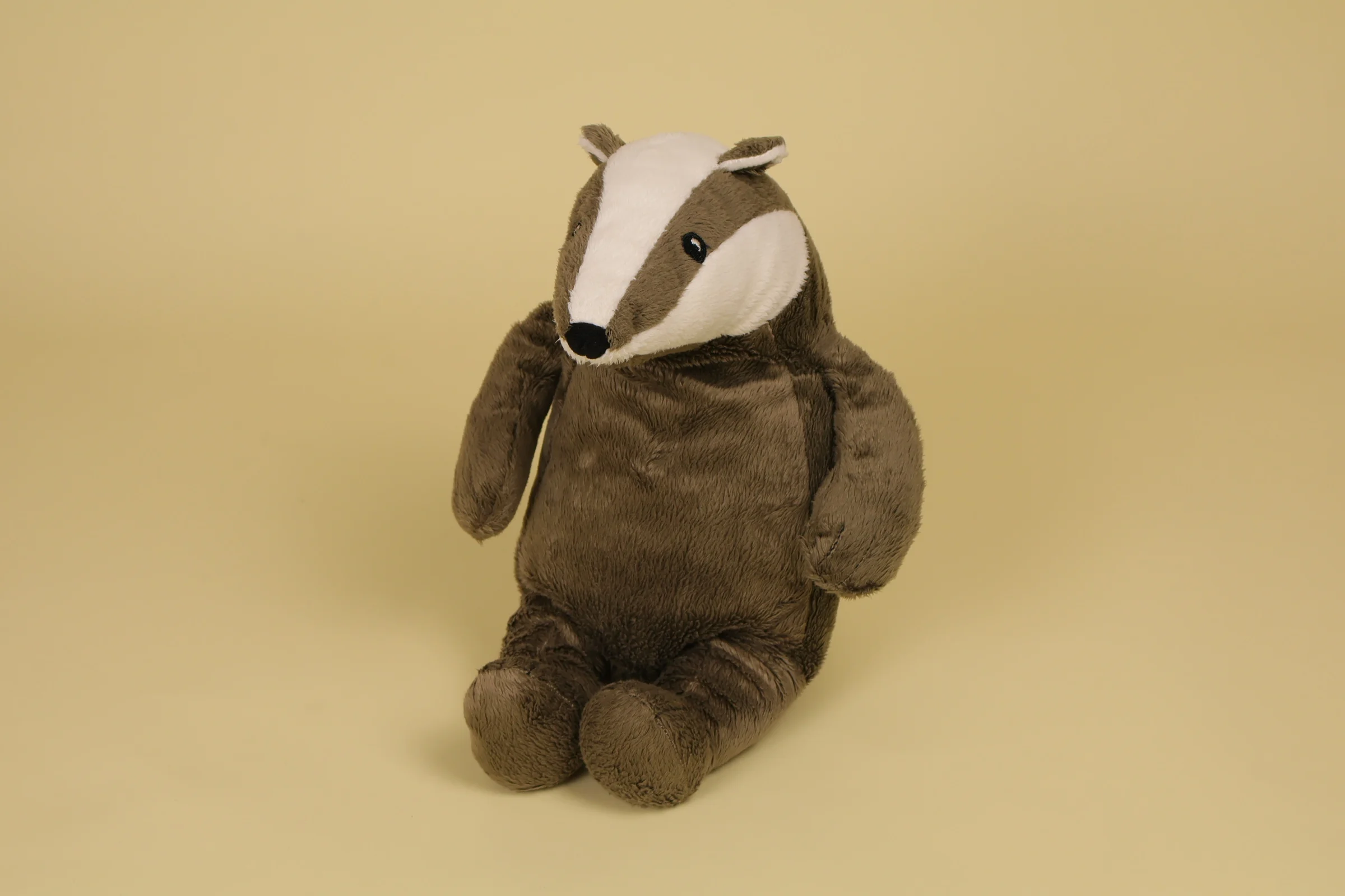 Peluche Blaireau marron et blanc Mesure 34 cm Collection Gravling Annee 2012 2013 Marque IKEA