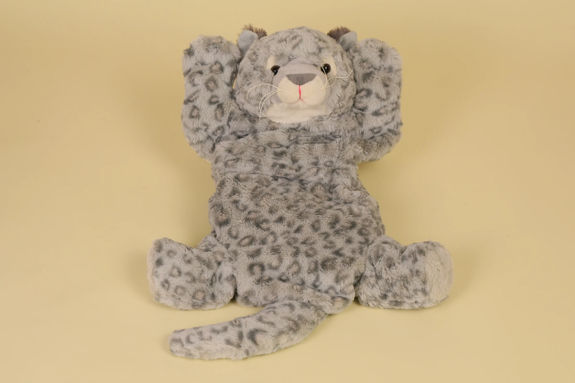Peluche Leopard Gris Modele 3 en 1 Doudou Range Pyjama ou Bouillotte 39 cm Annee 2017 Marque Etam