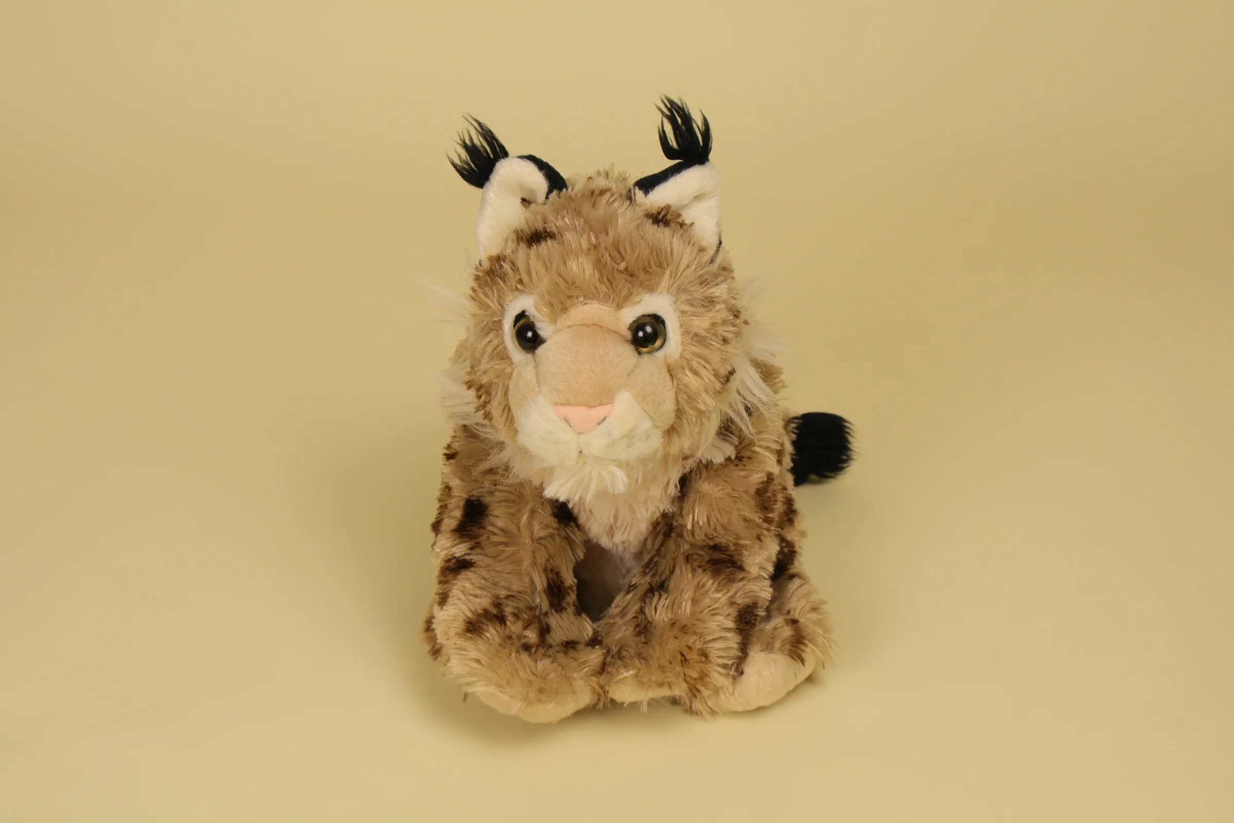Peluche Lynx Mesure 26 cm de long et 10 cm de queue Annee 2015 Marque Wild Republic